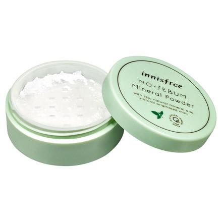 Sebum Control Mineral Powder / innisfree