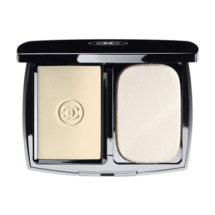 Mat Lumiere Long Wear Flawless Powder Compact Makeup / CHANEL