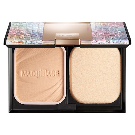 Dramatic Powdery UV / MAQuillAGE