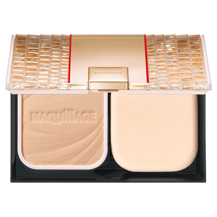 Dramatic Powdery UV / MAQuillAGE